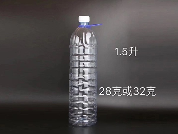 塑料矿泉水瓶